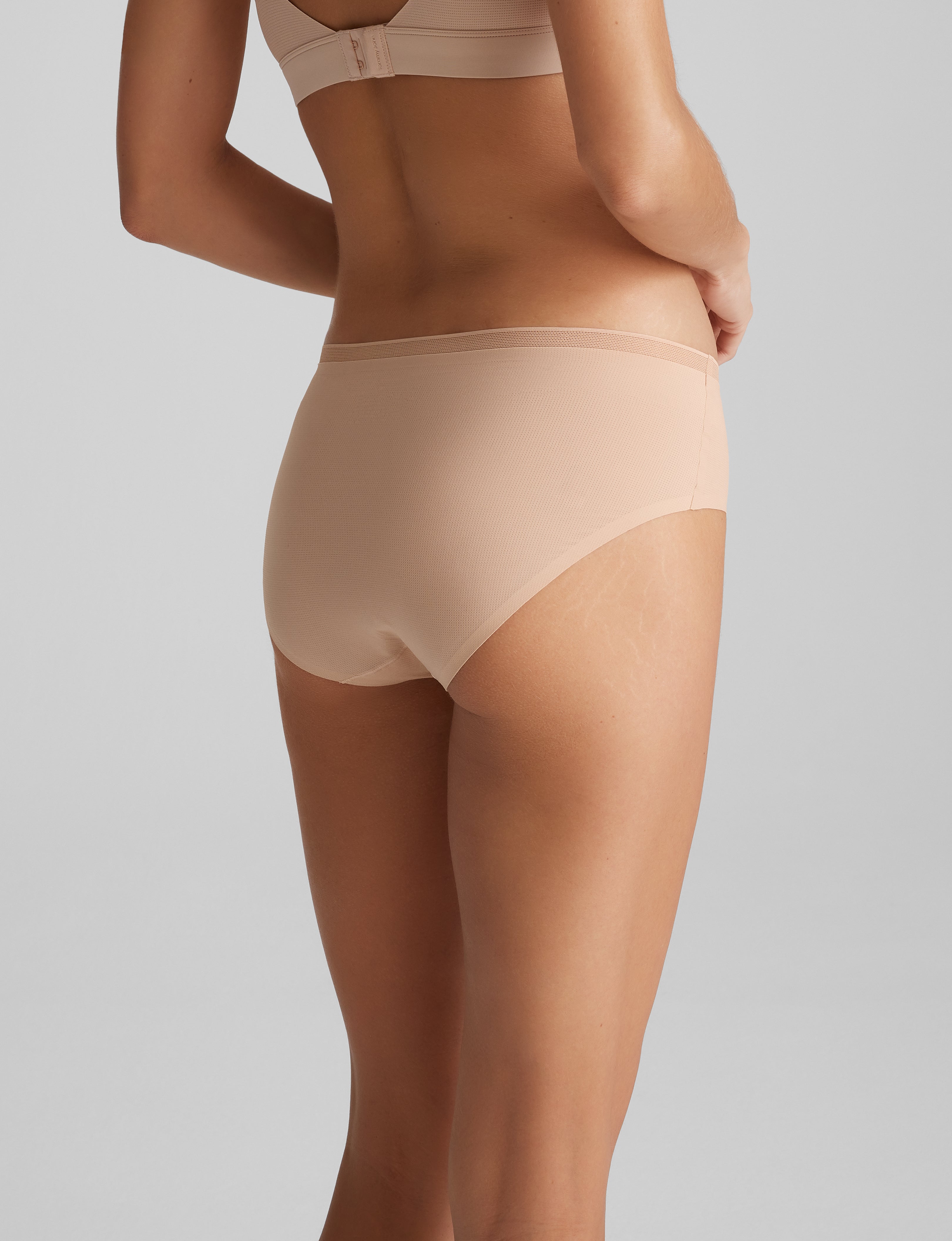 Women's Air Brief