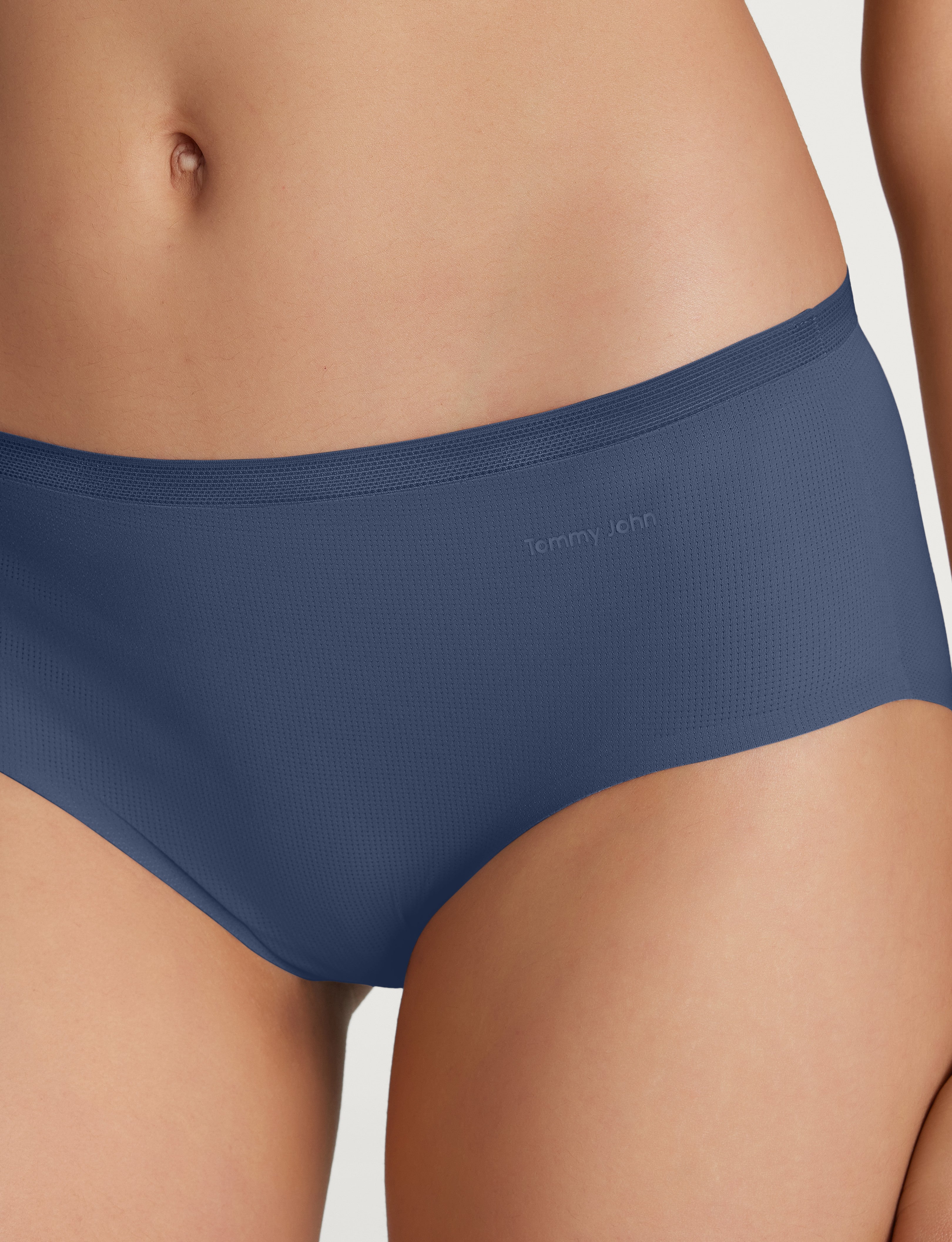 Women's Air Brief