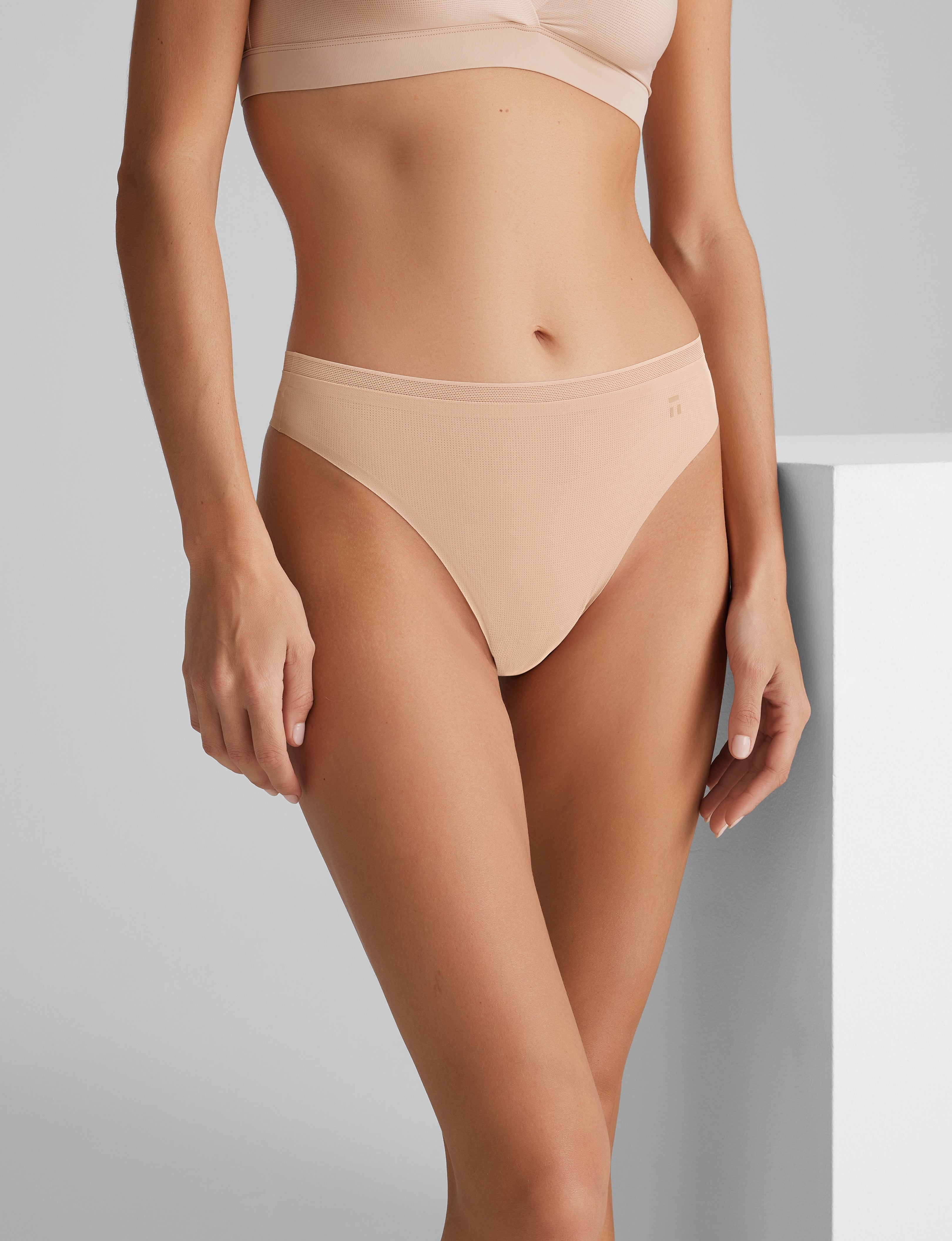 Women's Air Thong (5-Pack)