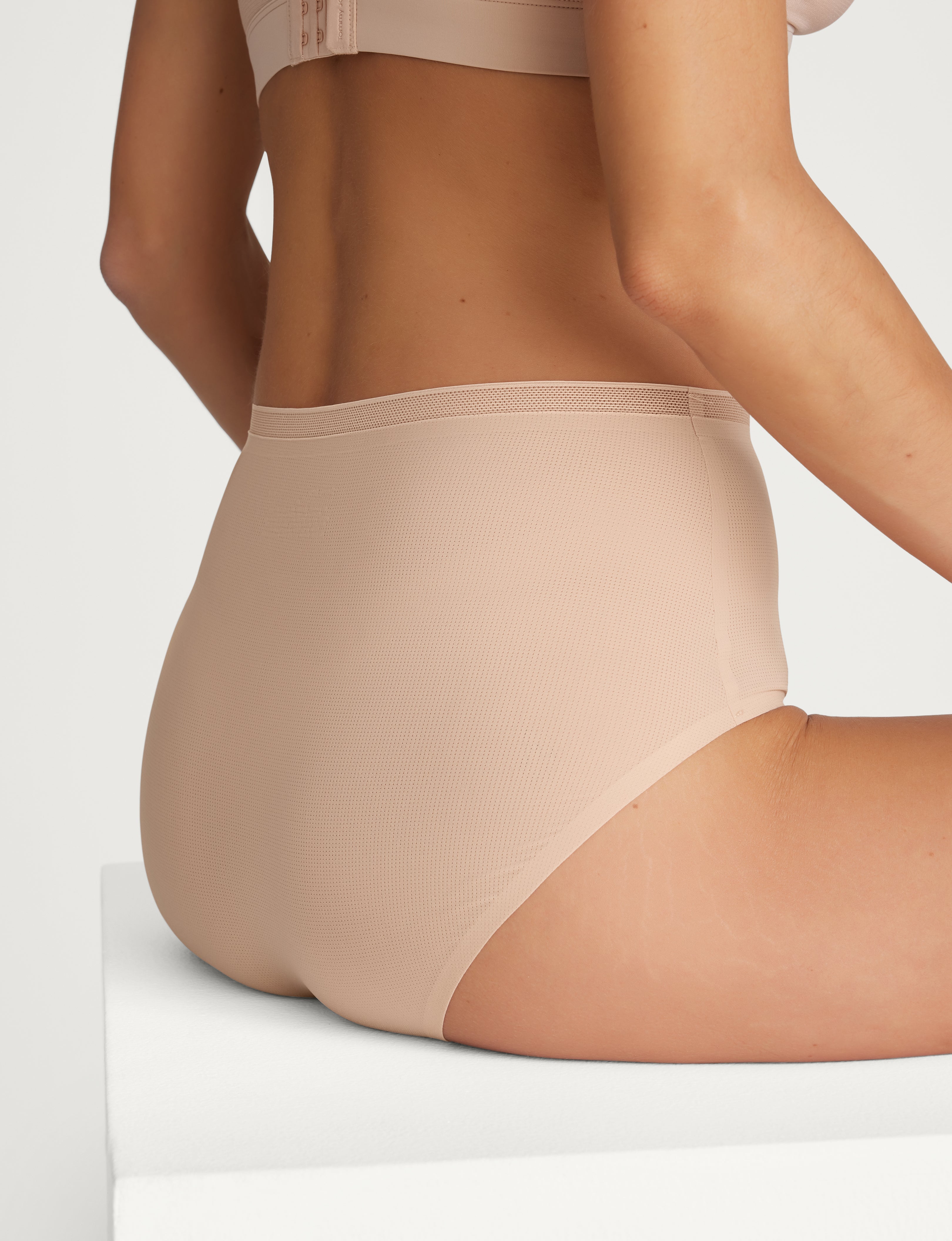 Women's Air High Rise Brief