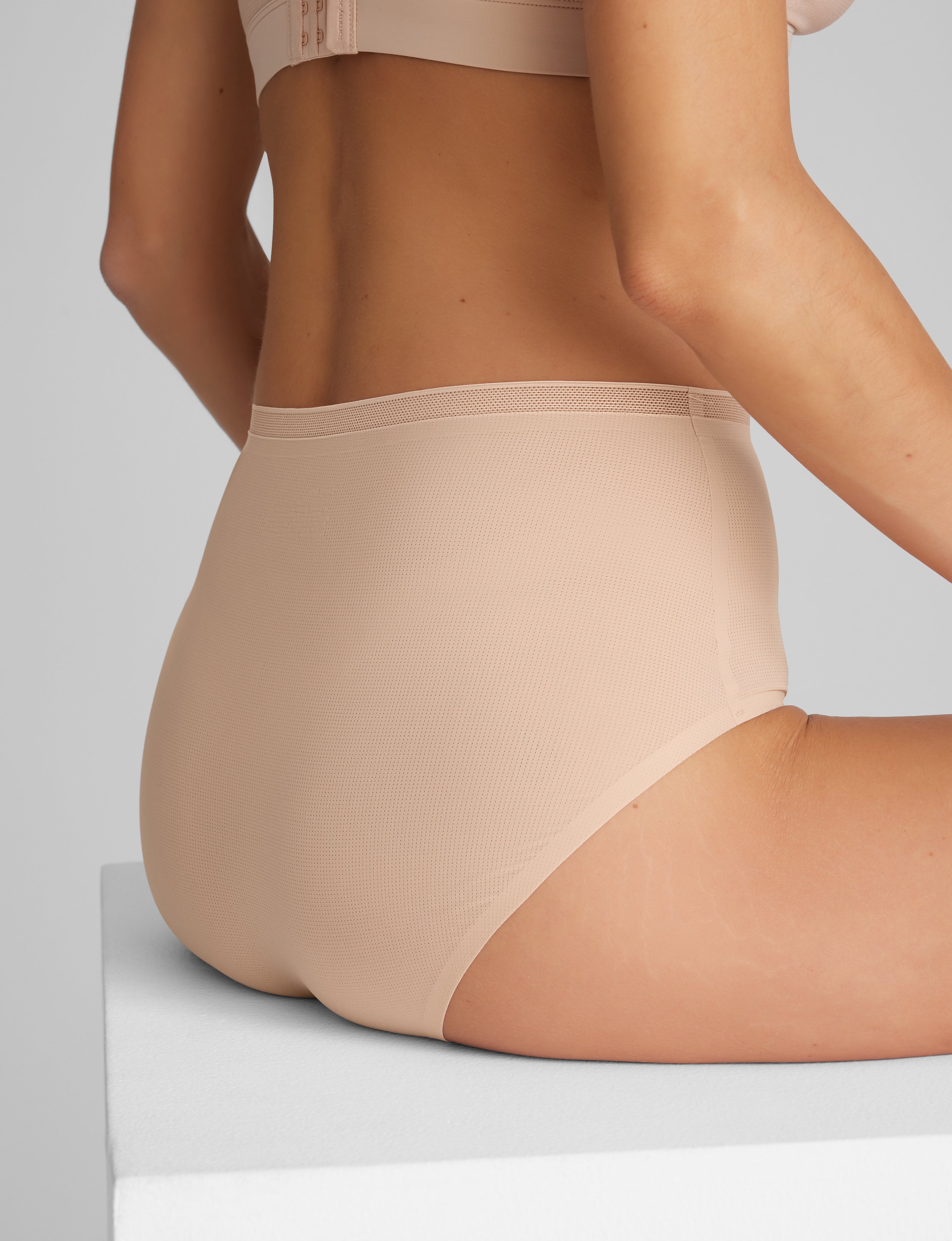 Women's Air High Rise Brief