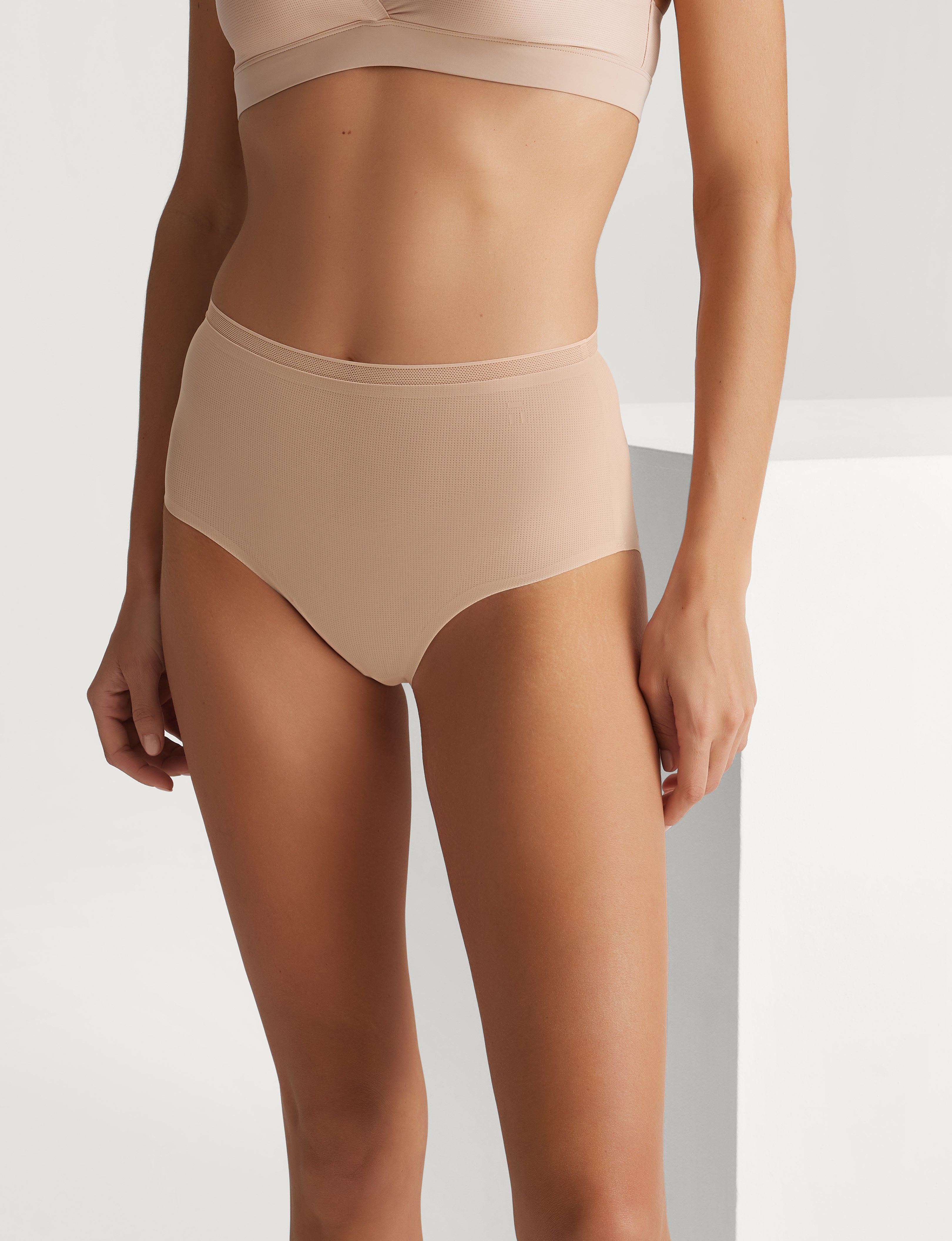 Women's Air High Rise Brief