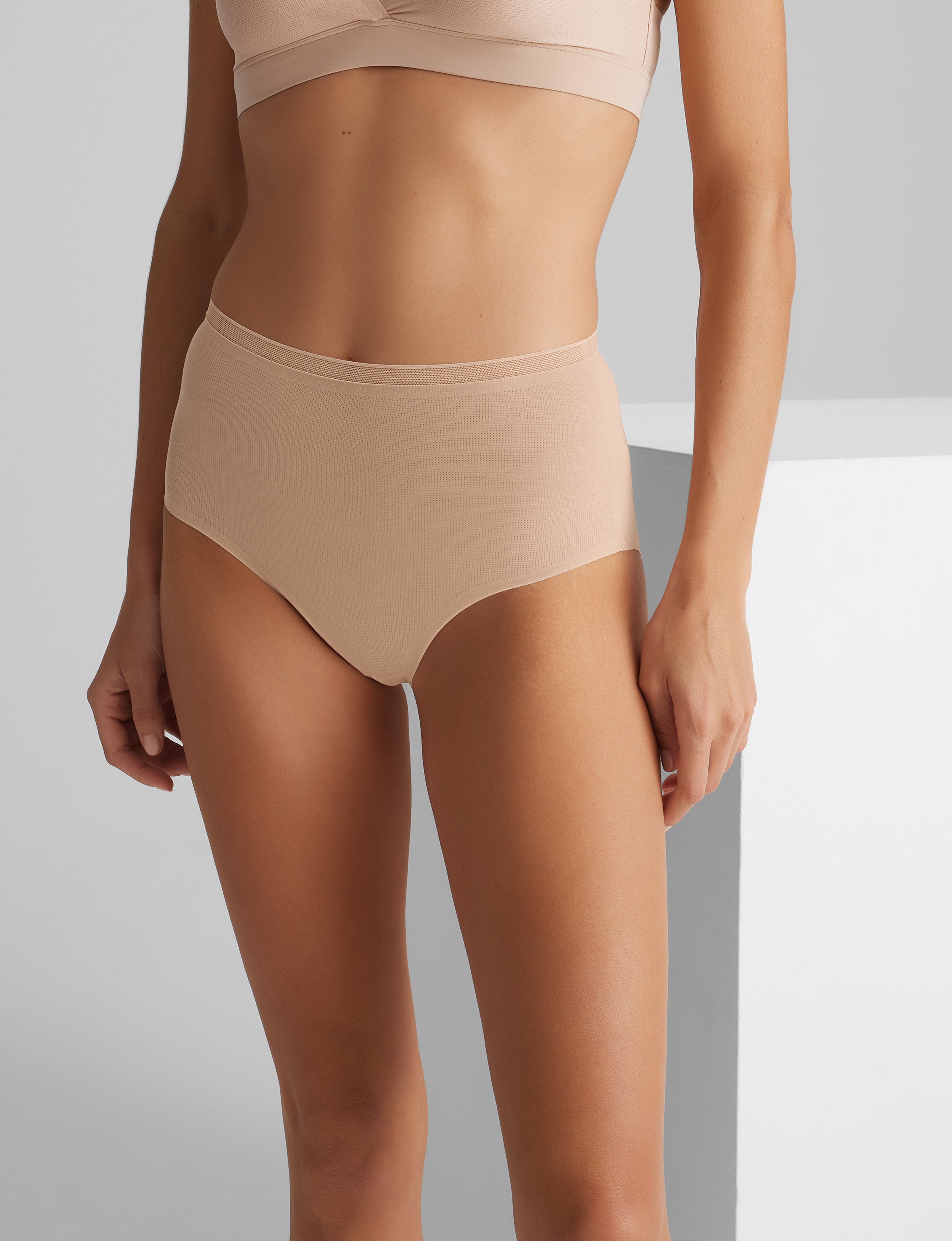 Women's Air High Rise Brief
