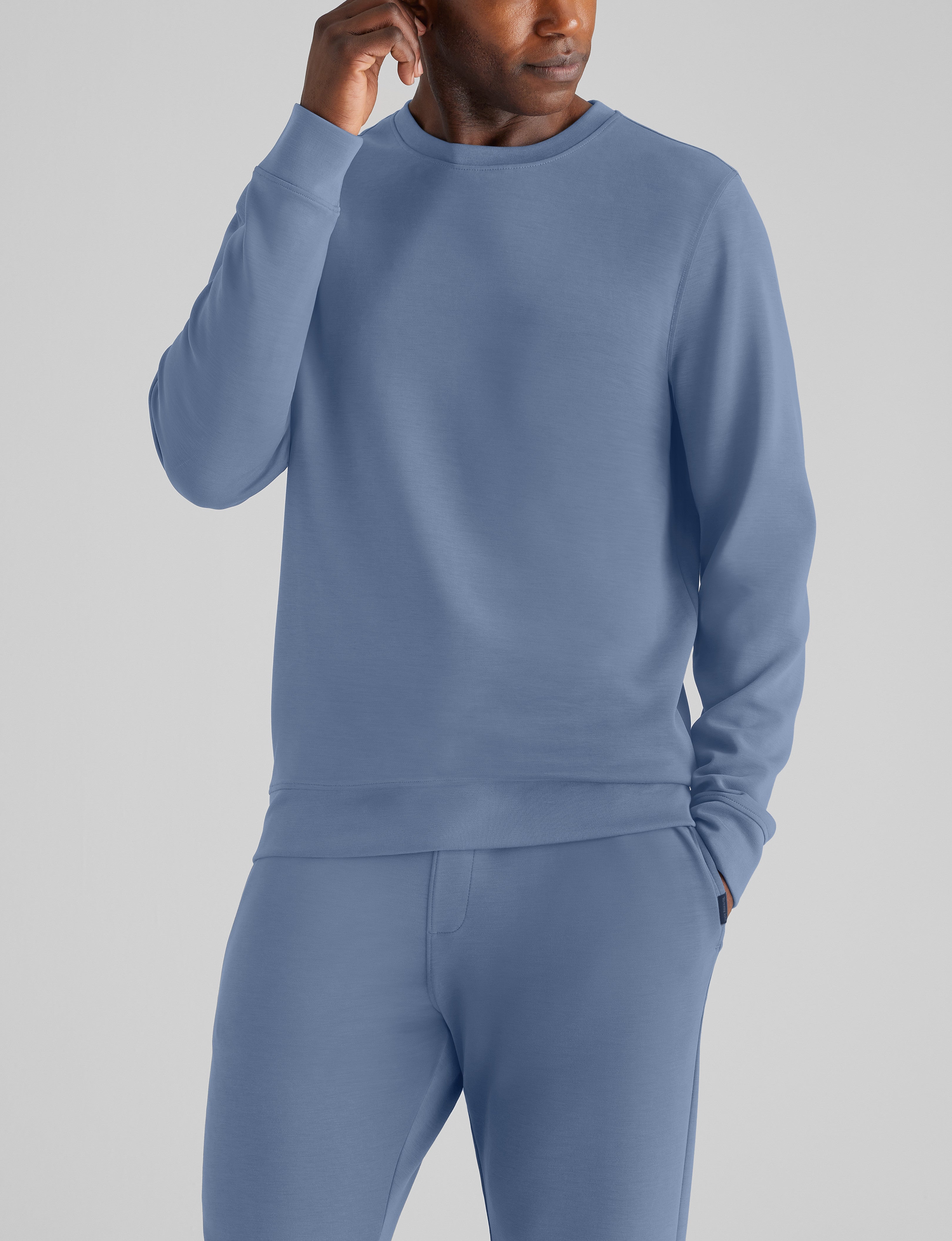 Luxe Traveler Knit Long Sleeve Crew Neck